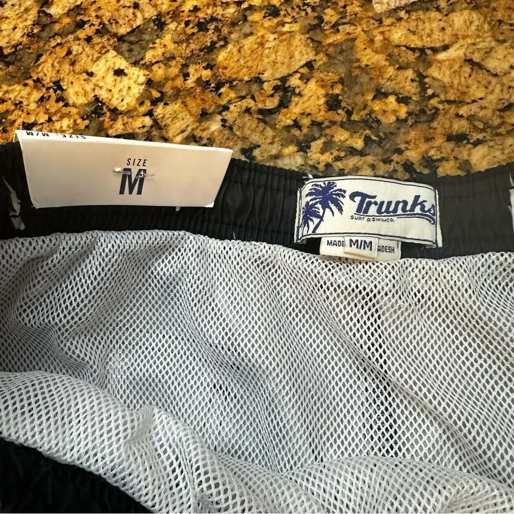 Trunks Surf & Swim‎ Co. Lightning Bolt Sano Swim Shorts sz M NWT